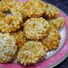 A picture of Sabudana wada.