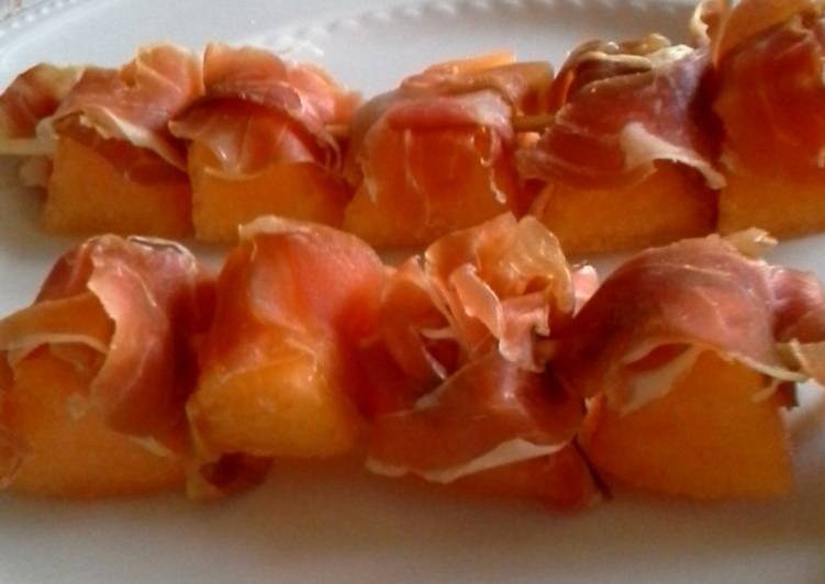 Spiedini di prosciutto e melone