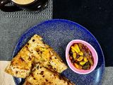 নিরামিষ আলুর পরাঠা(Niramish aloor paratha recipe in Bengali)