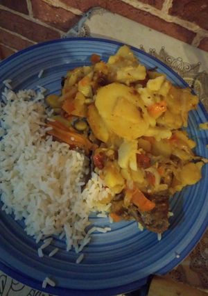 Una foto de Bifes con arroz
