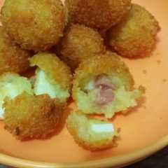 รูปของ Risol bola kentang