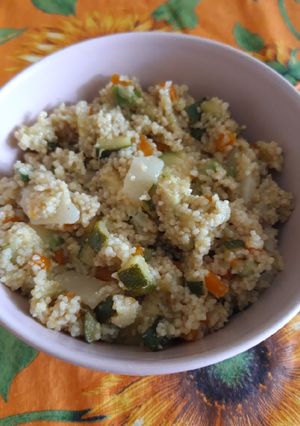 Foto di Cous cous con verdure topinambur e avocado