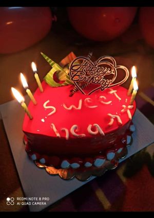 A picture of Fruit cake.