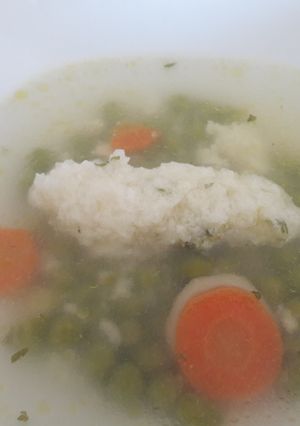 Gluténmentes zöldborsó leves recept fotója