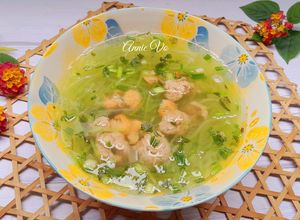 Hình của món Canh bí nấu chả tôm thịt.