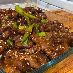 A picture of Air fryer crispy chilli beef.