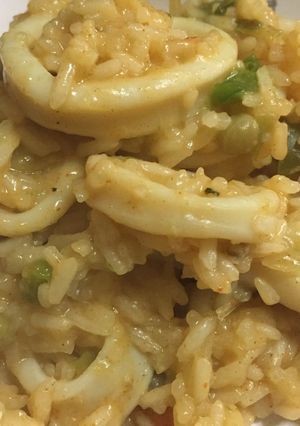 Una foto de Arroz con calamar