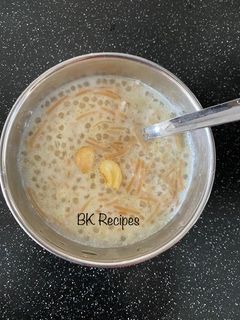 ஜவ்வரிசி சேமியா பாயாசம்🌱(javvarisi semiya payasam recipe in Tamil) செய்முறை முக்கிய புகைப்படம்