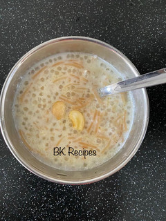 ஜவ்வரிசி சேமியா பாயாசம்🌱(javvarisi semiya payasam recipe in Tamil) செய்முறை முக்கிய புகைப்படம்