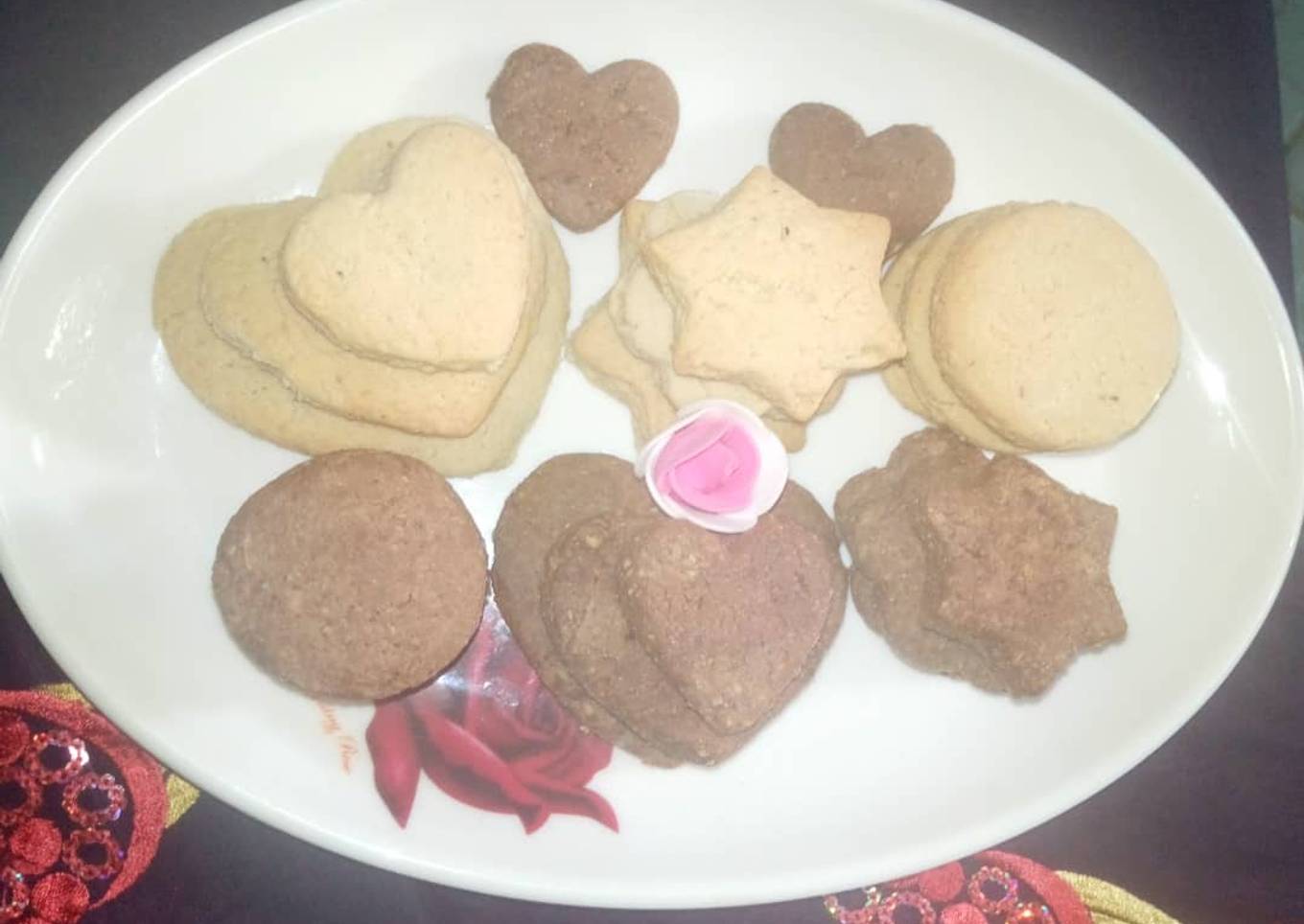 Milky and chocolate cookies