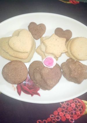 A picture of Milky and chocolate cookies.