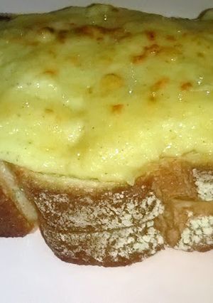 Una foto de Sándwich Croque Monsieur