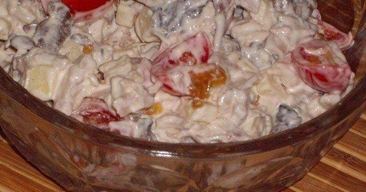 Салат майский с курицей и шампиньонами