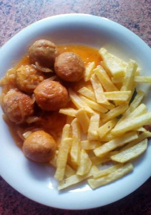 Una foto de Albóndigas en salsa rápida
