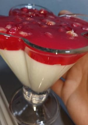 صورة لوصفة تحلية الرمان بالكريمة🍒
