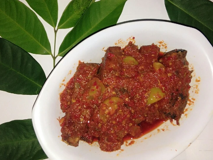 Langkah Gampang Membuat Resep Balado ikan tongkol/tuna yang Enak Banget Anti Ribet, Uenak Banget