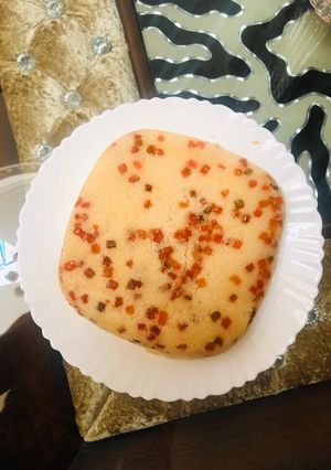 A picture of Suji cake.