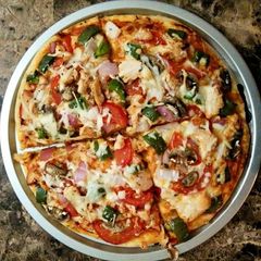 Veggie pizza A picture of Veggie pizza.