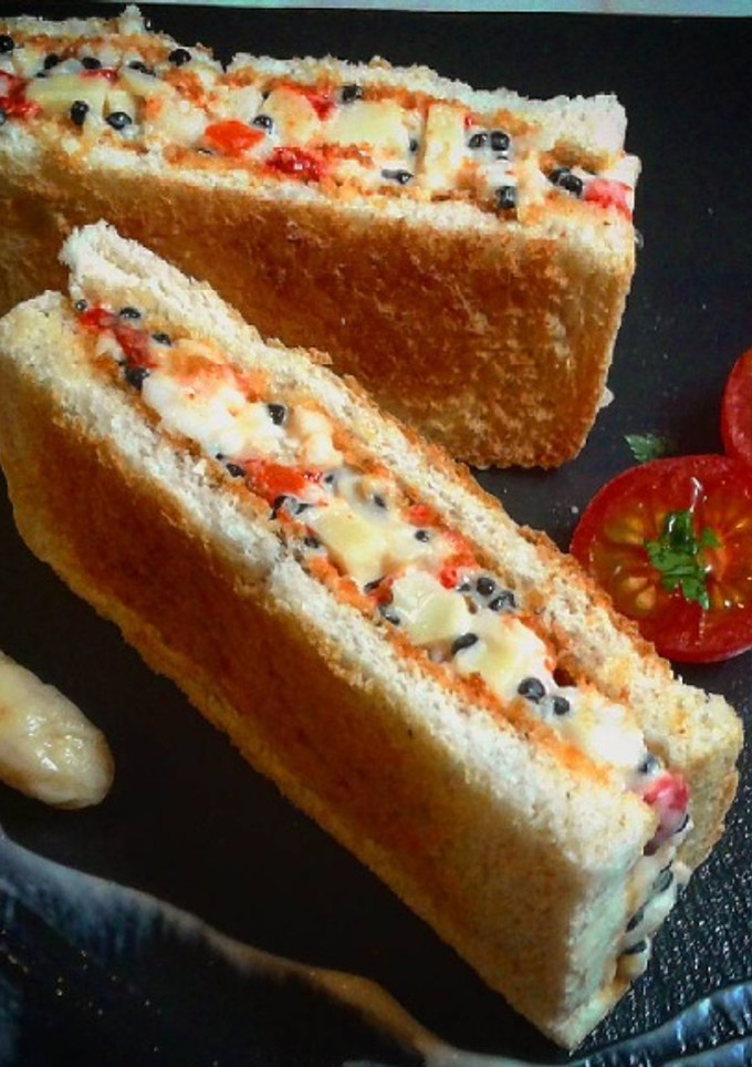 Una foto de Sándwich de surimi de cangrejo con mayonesa