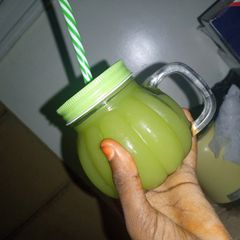 A picture of Lemonade.