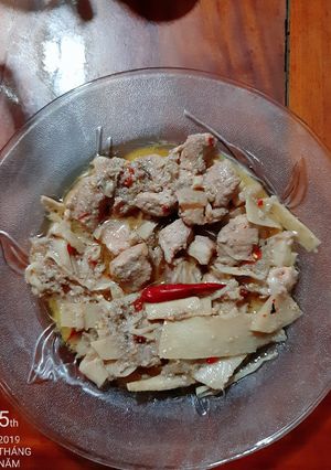 Hình của món Thịt kho măng nước cốt dừa.