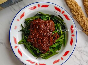 Foto resep Rujak Kangkung Sambel Asem Khas Cirebon