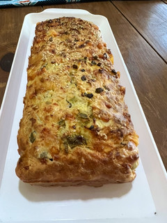 Una foto de Budín de queso y cebolla