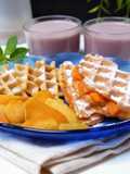 Waffles fawakih salad