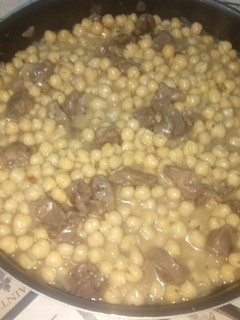 Una foto de Salteado de garbanzos con carne
