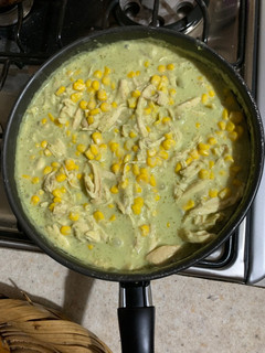 Una foto de Pollo en salsa verde con toque cremoso