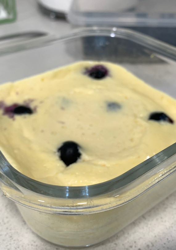 Una foto de Cheesecake con arándanos al microondas (también versión sin lactosa)