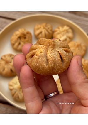 A picture of Air Fried Modak.