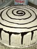 Bizcochuelo con dulce de leche y chantilly
