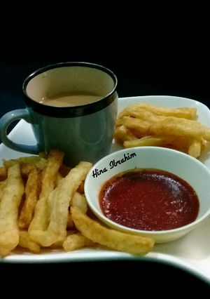 A picture of Tea with Fries.