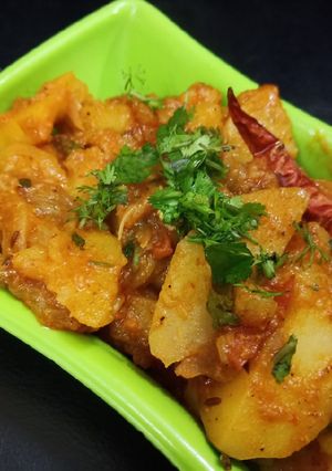 A picture of Potato Onion Spicy Sabzi.