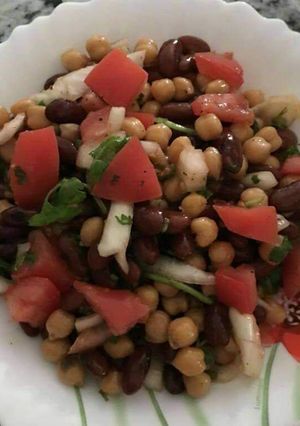 A picture of Red beans n chana chat.
