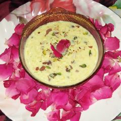 A picture of Kesariya Shahi Kheer.