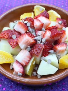 Una foto de Fresones con melón y naranja