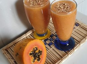 Foto principal de Trago refrescante de papaya con melocotón y peras