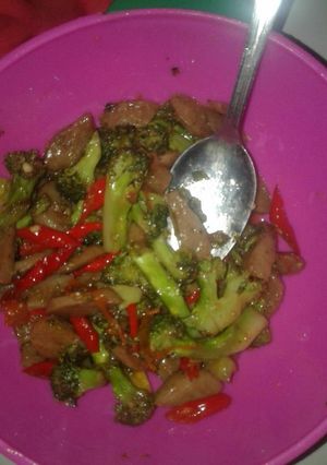 Foto resep Brokoli saus tiram bakso