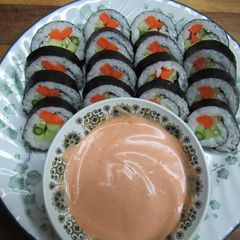 A picture of Spicy Sriracha Sauce.