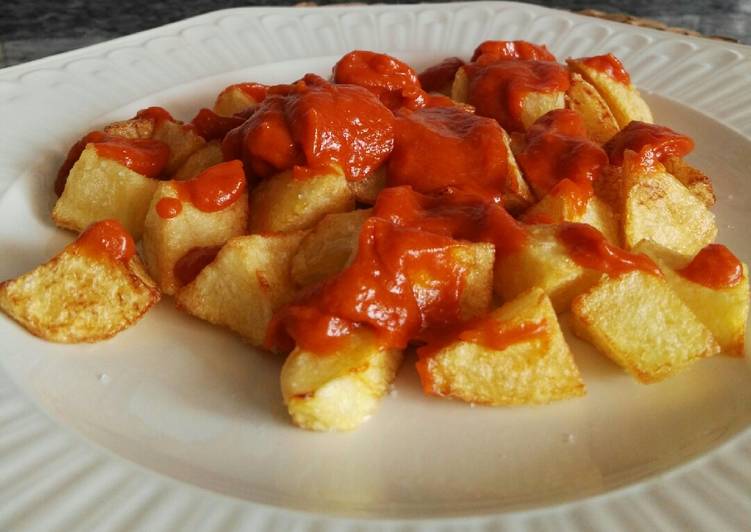 Patatas bravas