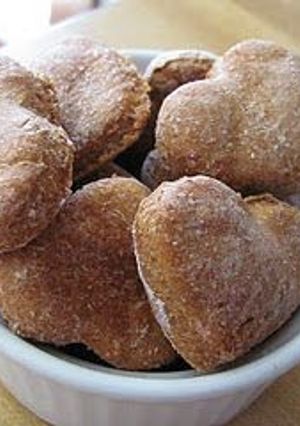 A picture of Mini Pig Soft Peanut Butter Pumpkin Treats.