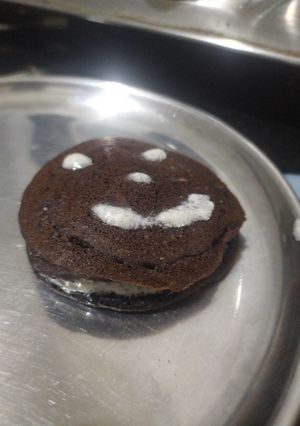 A picture of ઓરીયો પેનકેક (Oreo Pancake Recipe In Gujarati).