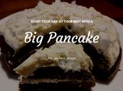 Una foto di pancake con yogurt greco
