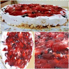 A picture of No bake strawberry cream cheese cake.