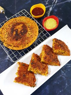 મિક્સ વેજ. હાંડવો (Mix Veg. Handvo Recipe In Gujarati) રેસીપી મુખ્ય ફોટો