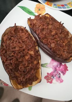 Una foto de Berenjenas rellenas de carne de ternera con cúrcuma