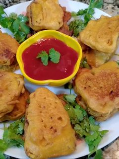 পাম্পকিন ফ্রিটার্স (Pumpkin fritters recipe in bengali) রেসিপির প্রধান ছবি