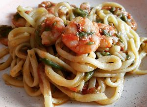 Foto di Linguine con asparagi, ciliegino e gambero Rosso di Mazara!